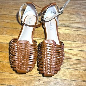Wonderly Brown Sandals